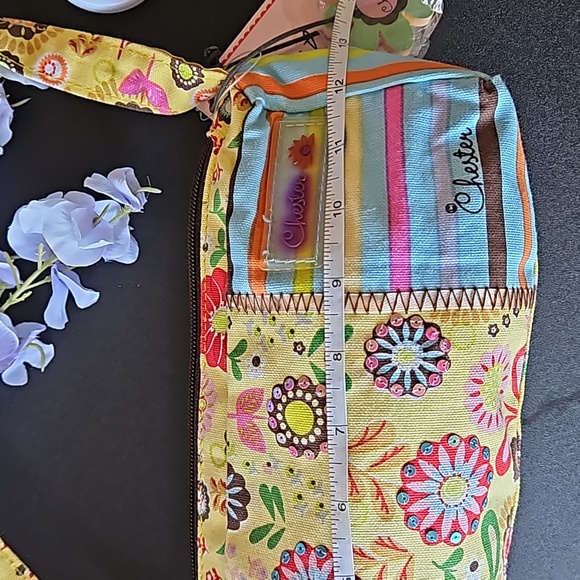 Sun & Sand Chester Hand Bag with Wooden Flower Hang Tag NWT - Picture 8 of 10